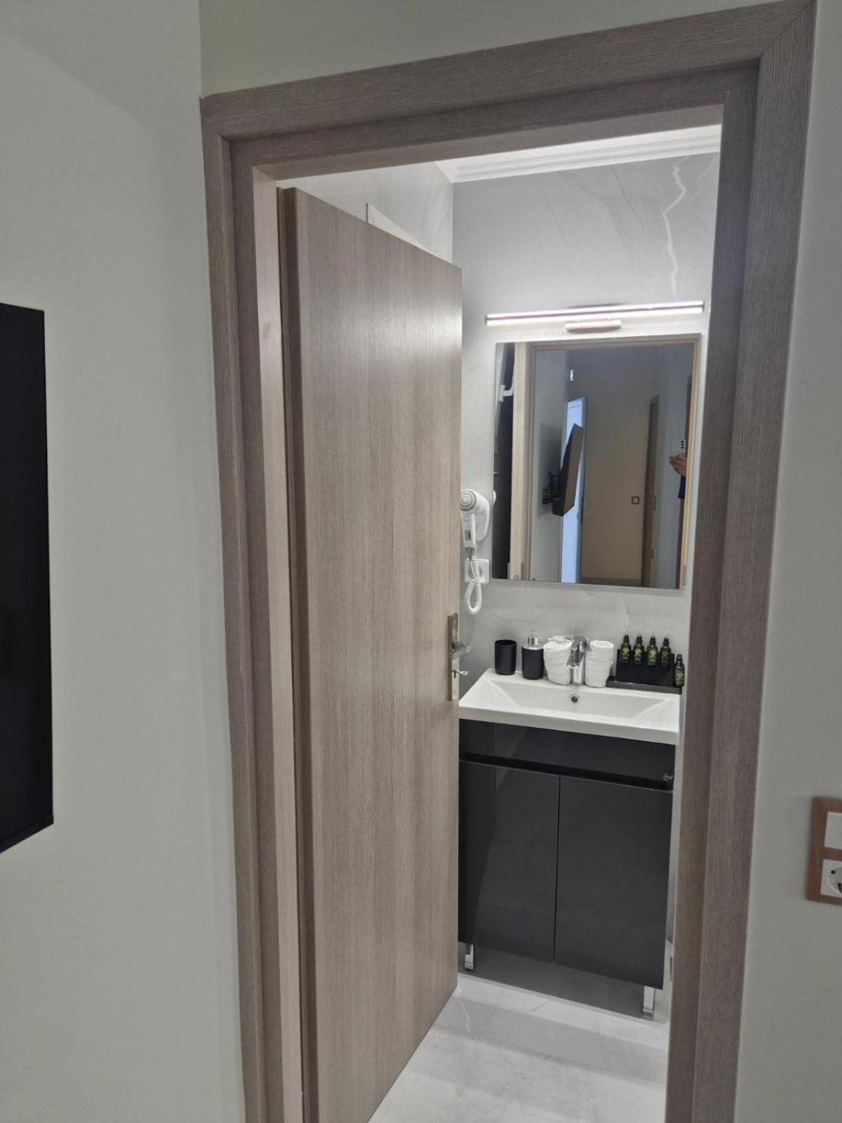 Feel Breeze Athens Apartment Ngoại thất bức ảnh